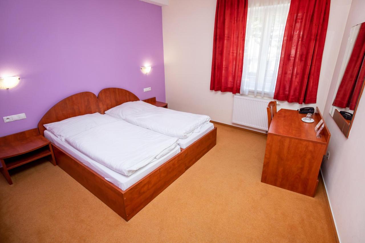 Hotel Boss Žilina Extérieur photo