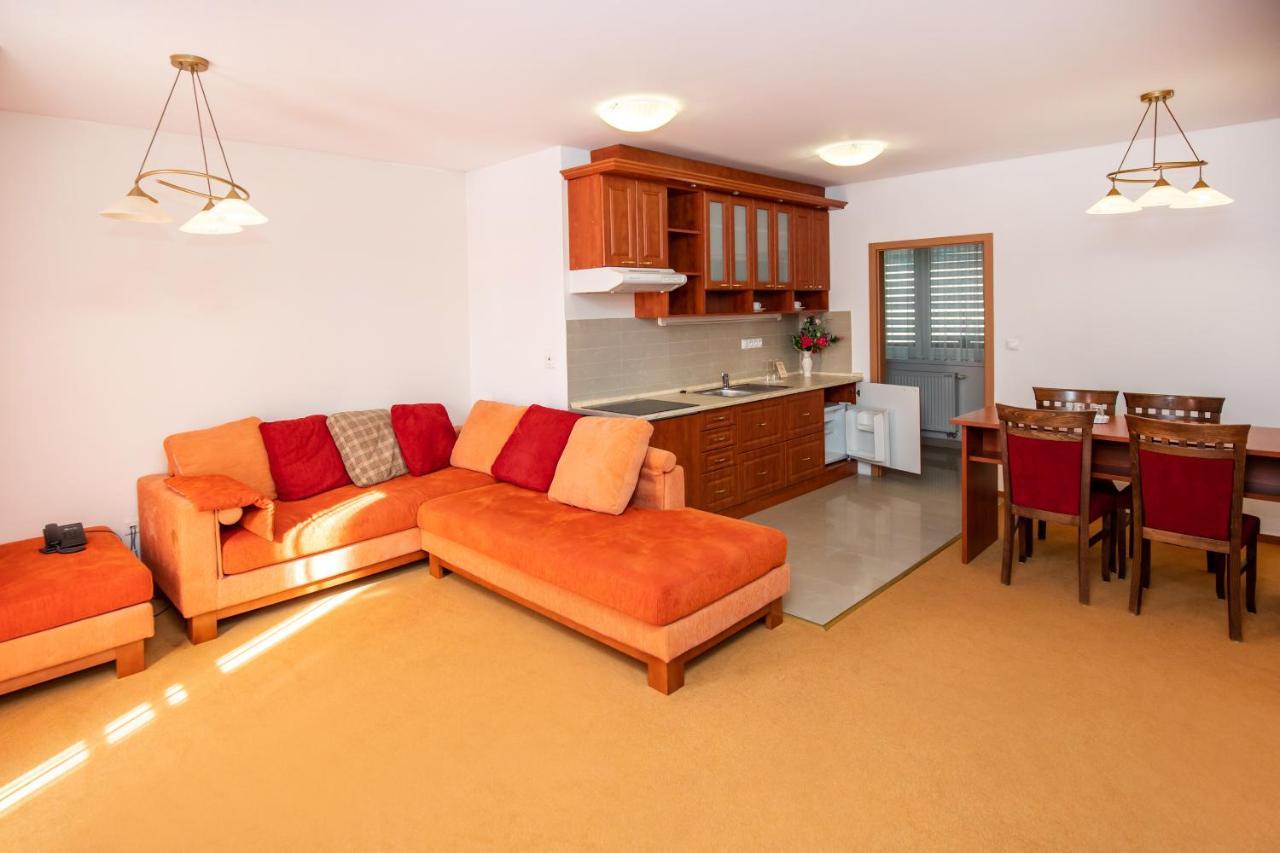 Hotel Boss Žilina Extérieur photo